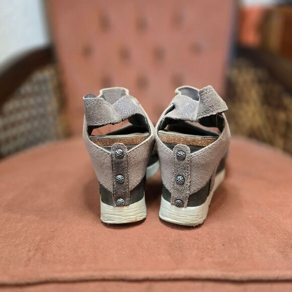 OTBT Brown Wedges - Picture 4 of 5